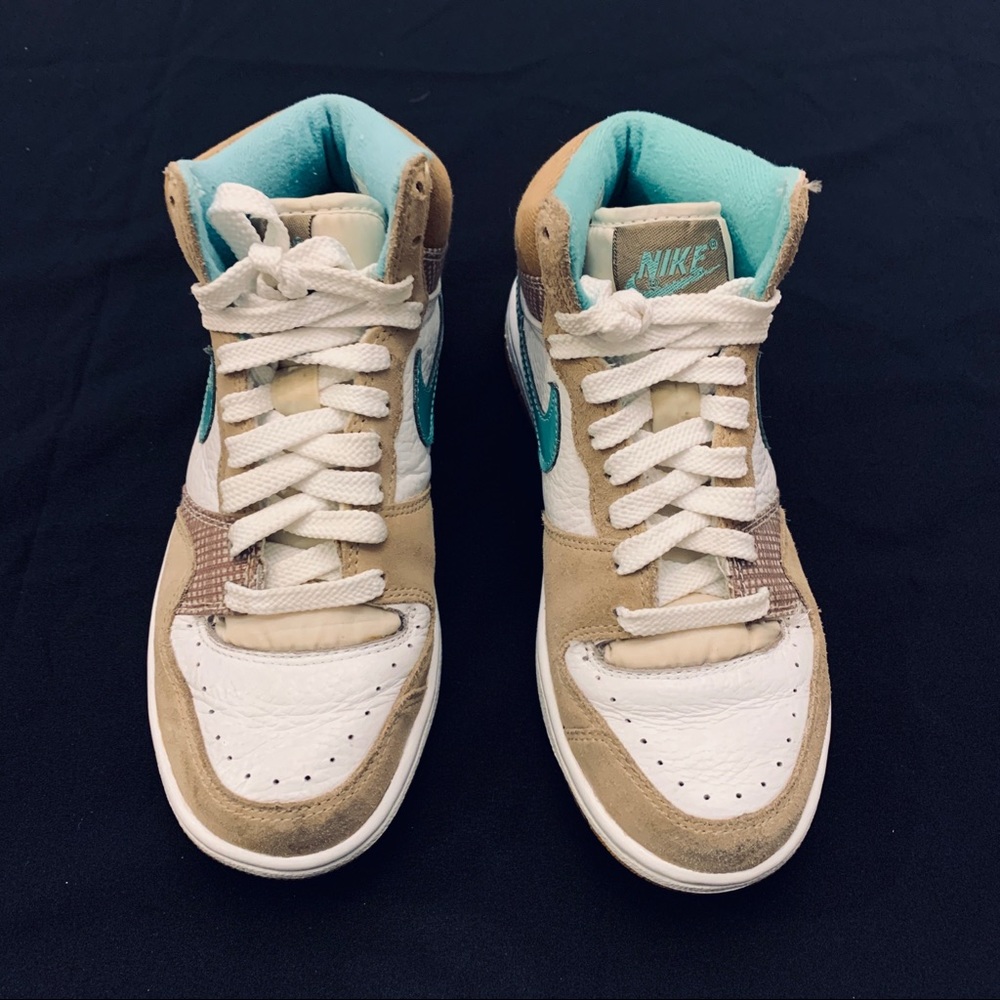 Nike Women’s Court Force High Top